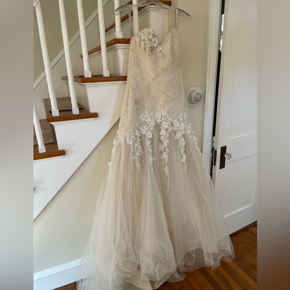 Alfred Angelo Dresses & Skirts - Alfred Angelo Cream Lace Dress